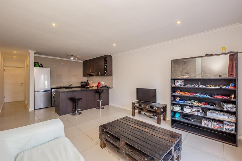 To Let 2 Bedroom Property for Rent in Parklands North Western Cape